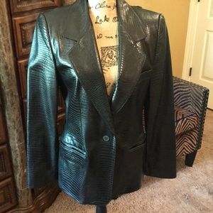 Ellen Tracy Jackets & Coats - Linda Allard Ellen Tracy 100% leather jacket. Ellen Tracy Jackets & Coats - Linda Allard Ellen Tracy 100% leather jacket.